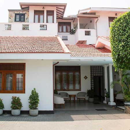 Bed and Breakfast Suriya Arana Negombo Exteriér fotografie