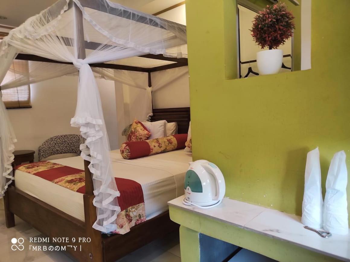 Bed and Breakfast Suriya Arana Negombo Exteriér fotografie